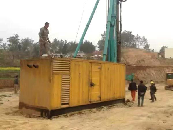 谢岗镇如何判断水冷式机油散热器密封件是否需要更换?